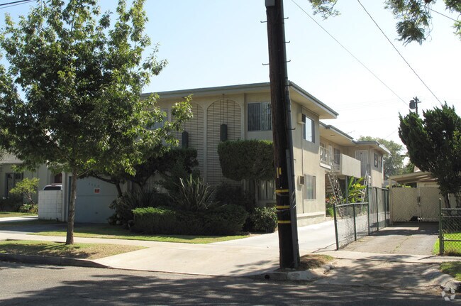 Building Photo - 2064 Meridian Ave