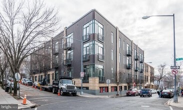 Building Photo - 1700 Kalorama Rd NW