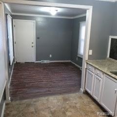 Building Photo - 15700 Novara St