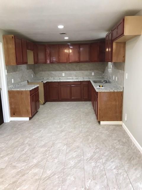 Foto del edificio - 14503 Essendine Ln