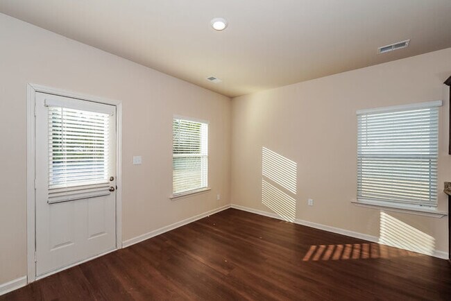 Foto del edificio - Home for rent in Springville!