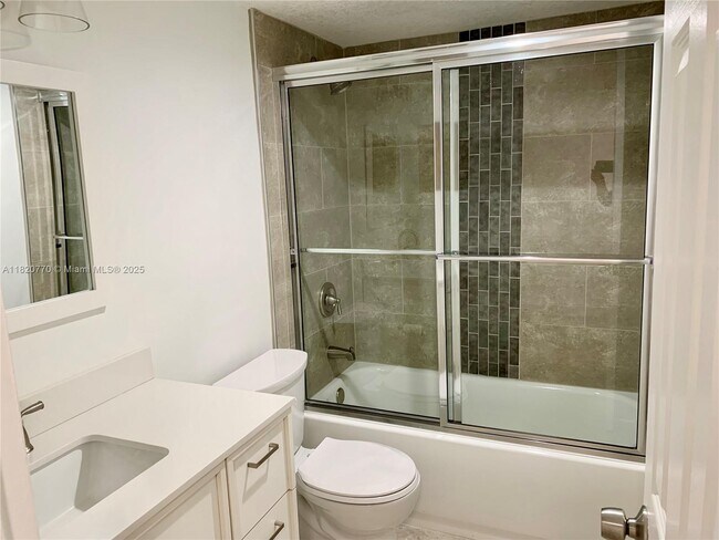 Foto del edificio - 2050 NW 81st Ave