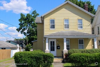 Building Photo - 220 S Sumner Ave