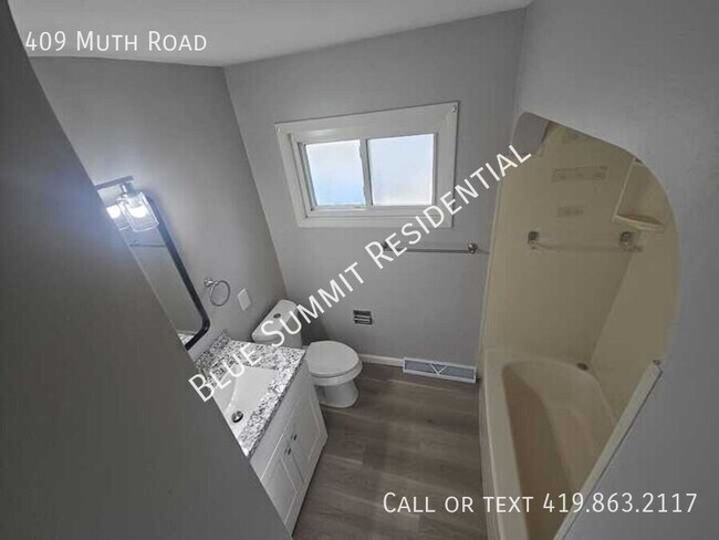 Foto del edificio - 409 Muth Rd