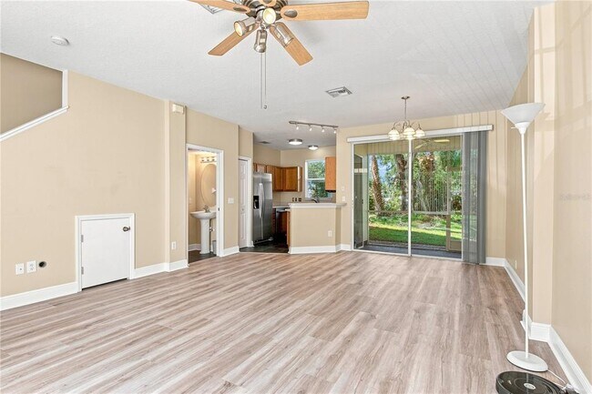 Foto del edificio - 13710 Forest Lake Dr