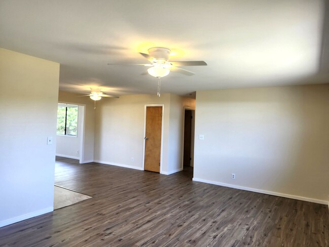 Building Photo - Ben &amp; Amy Tamura Irrevocable Trust - B...