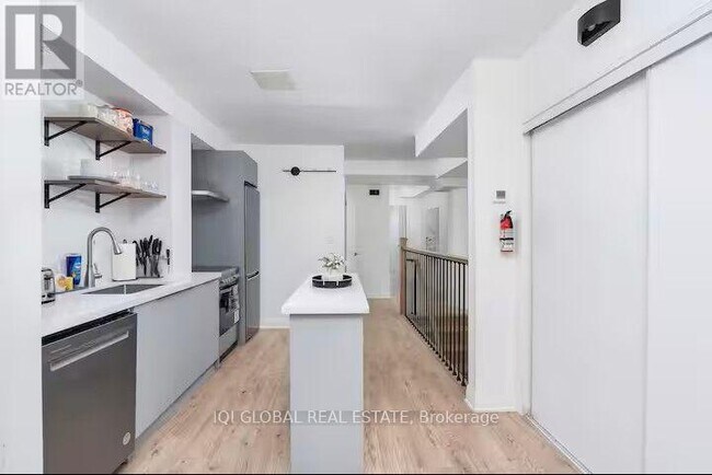 Photo du bâtiment - 525 Ossington Ave