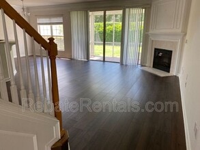 Building Photo - 11177 Castlemain Cir W