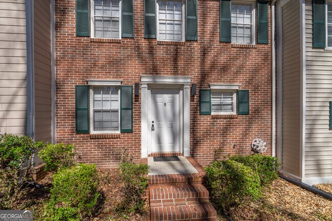 Foto del edificio - 384 Arrowhead Trail NE