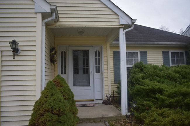 Building Photo - 28 Ellison Ct