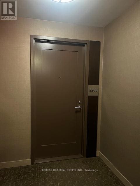 Photo du bâtiment - 320 Tweedsmuir Ave