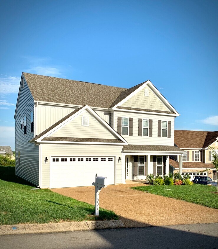 7007 Cannonade Ct, Spring Hill, TN 37174 House Rental in Spring Hill
