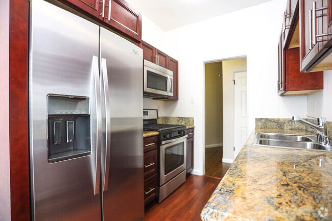 Kitchen - Almont Apartments