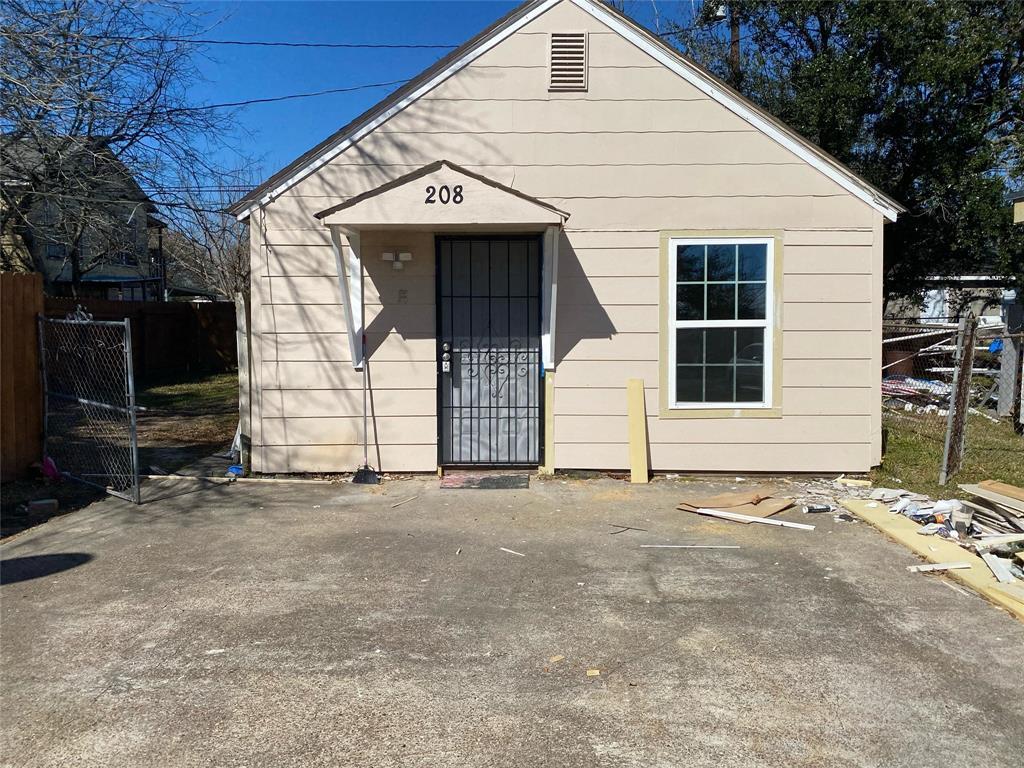 208 Park St, Baytown, TX 77520 House for Rent in Baytown, TX
