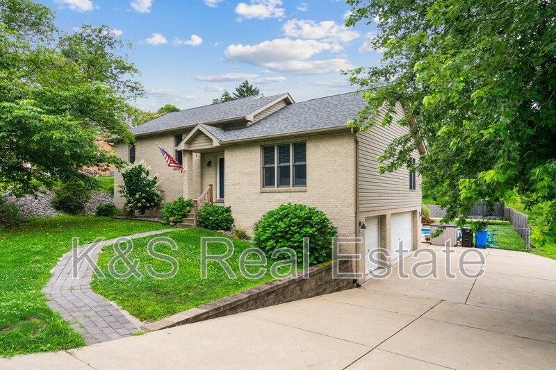 Primary Photo - 2490 Coulterville Road