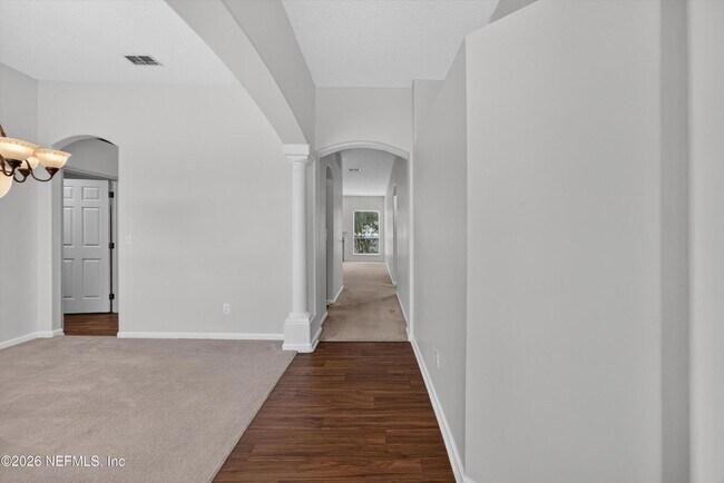 Foto del edificio - 2480 Ridge Will Dr