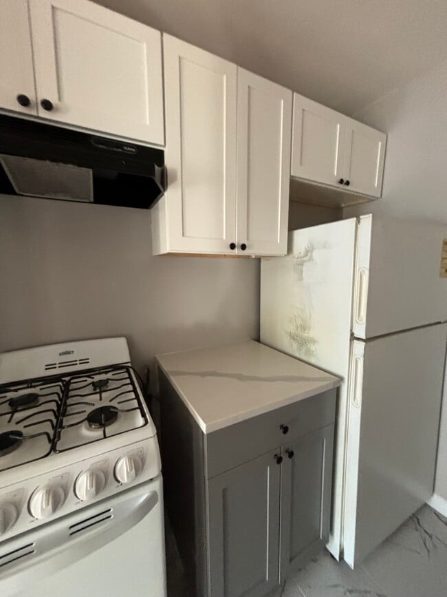 Building Photo - 901 Stuyvesant Ave