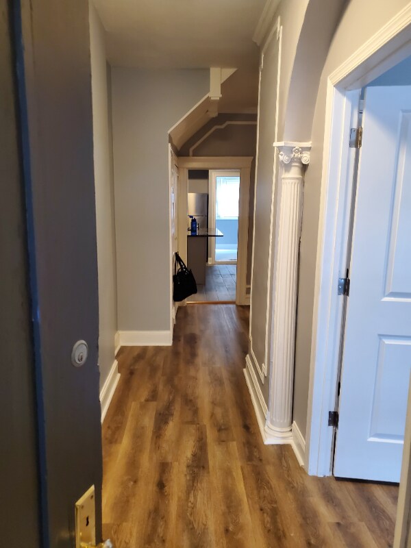 Foto del edificio - 803 Brooks Ln