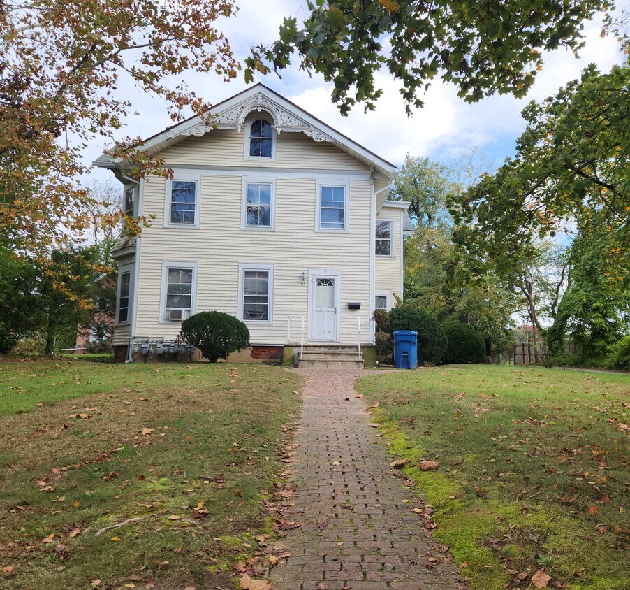 719 Holmdel Rd Unit SECOND FLOOR, Holmdel, NJ 07733 Apartments in