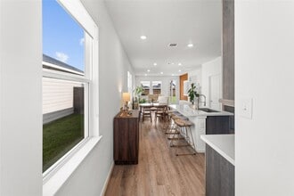 Building Photo - 21730 Heather Elm Dr