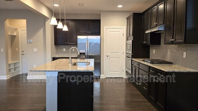 Foto del edificio - 112 Concordia Woods Dr