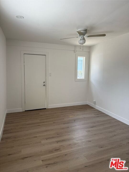 Building Photo - 1034 1/2 N Bonnie Brae St