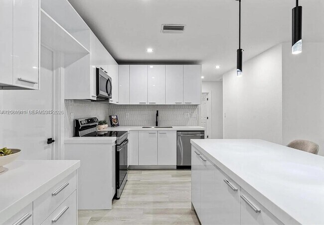 Foto del edificio - 8501 NW 31st Ave
