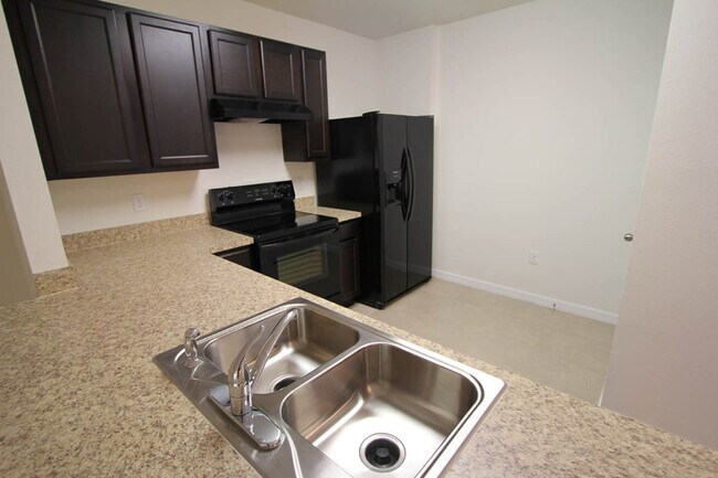 Foto del edificio - 451 Arbor Lakes Dr