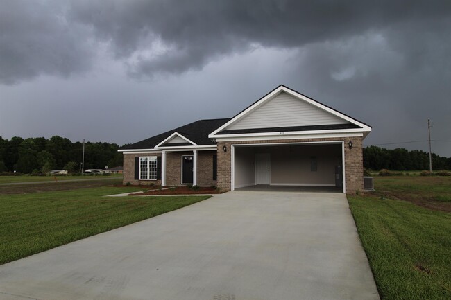 Building Photo - 310 Four Seasons Dr