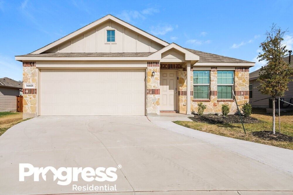 Foto principal - 14401 Cloudview Way