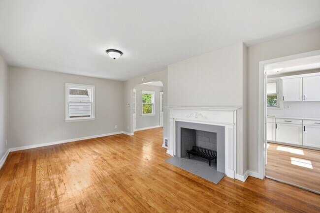 Foto del edificio - 26900 Forestview Ave