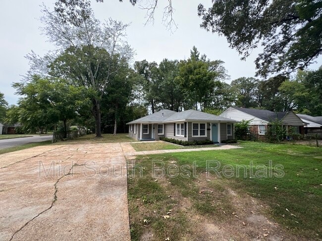 Building Photo - 3806 Bowen Ave