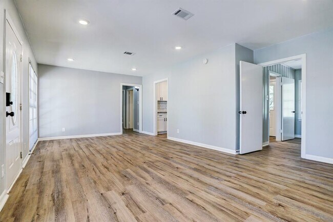 Foto del edificio - 1022 22nd St N