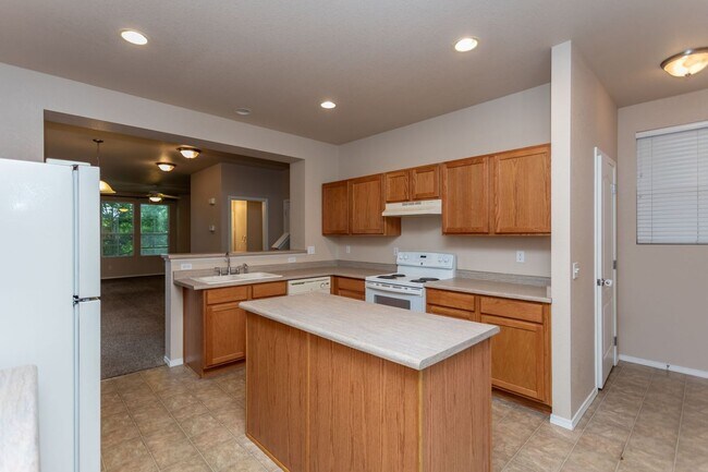 Foto del edificio - 6563 Silverwind Cir