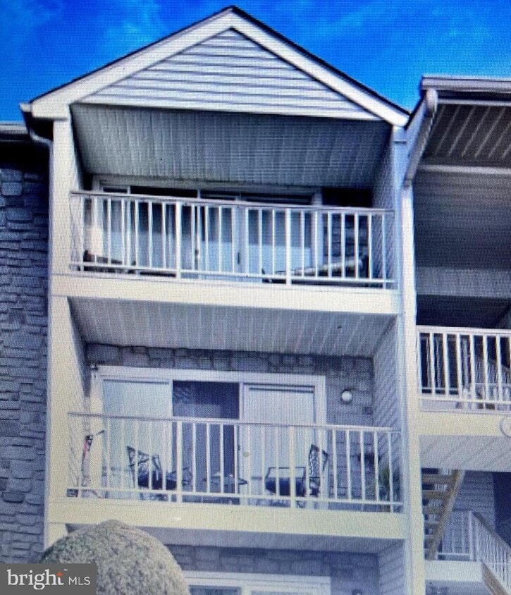 45 Willow Ct, Trenton, NJ 08619 Room for Rent in Trenton, NJ