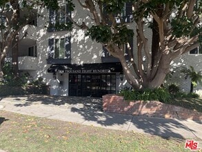 Building Photo - 10800 Holman Ave