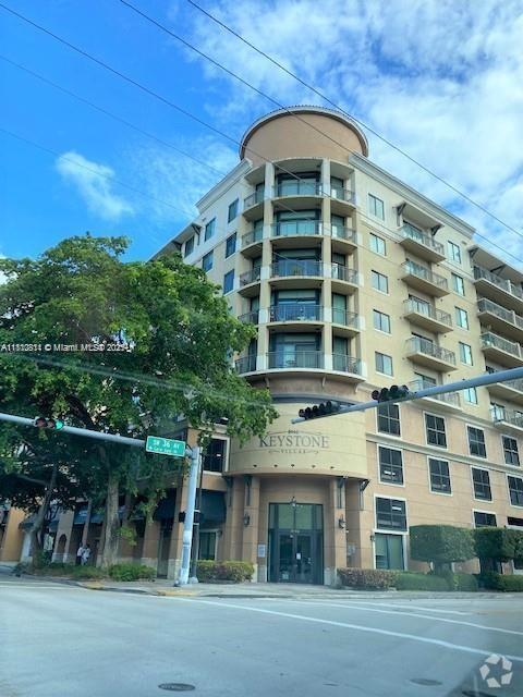 Building Photo - 3530 SW 22nd St