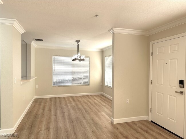 Foto del edificio - 9465 Ivy Brook Run