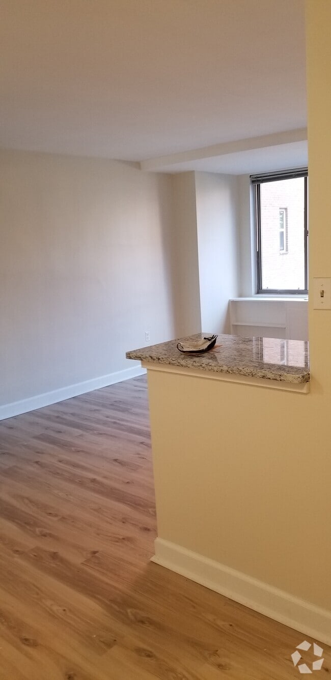 Building Photo - 1121 ARLINGTON
