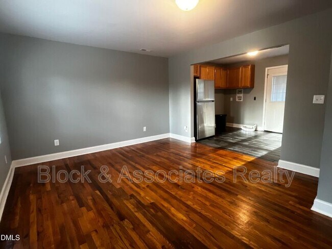 Foto del edificio - 807 Chatham St