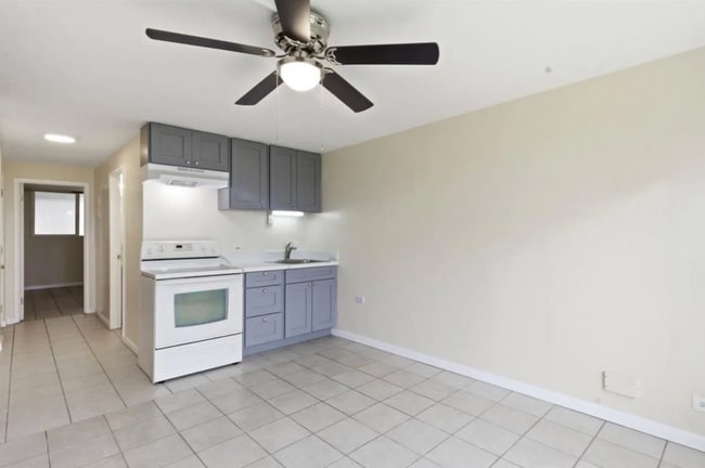 Building Photo - 85-175 Farrington Hwy #B123