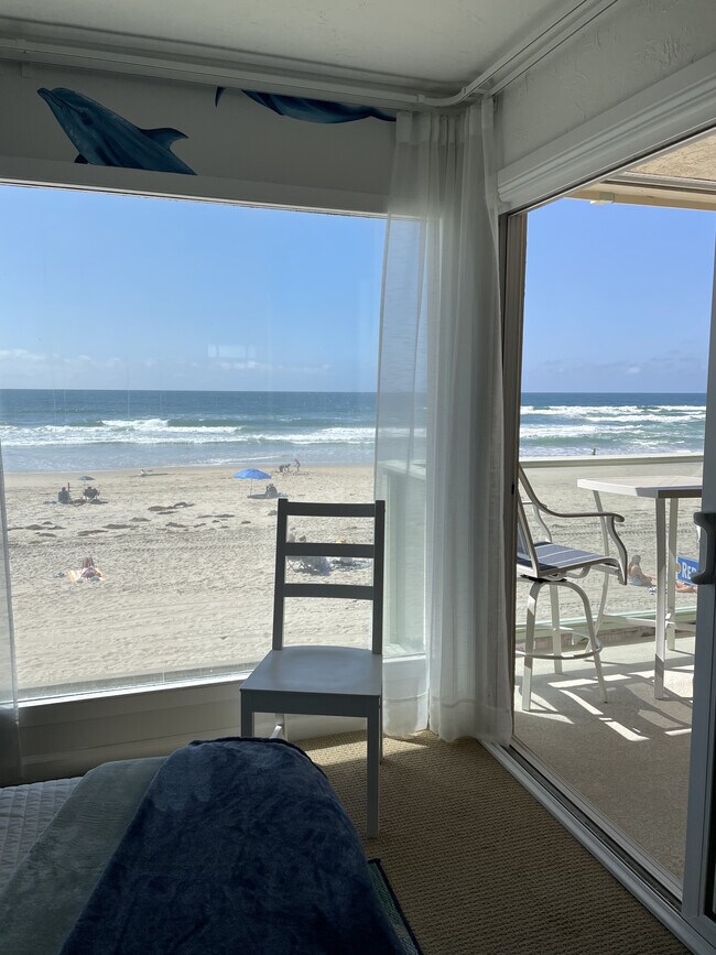 Building Photo - 3755 Ocean Front Walk
