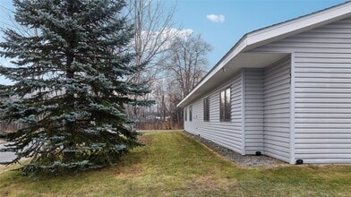 Building Photo - 131 Shady Ln