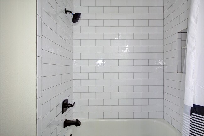 Foto del edificio - 76 Scarlet Woods Ct
