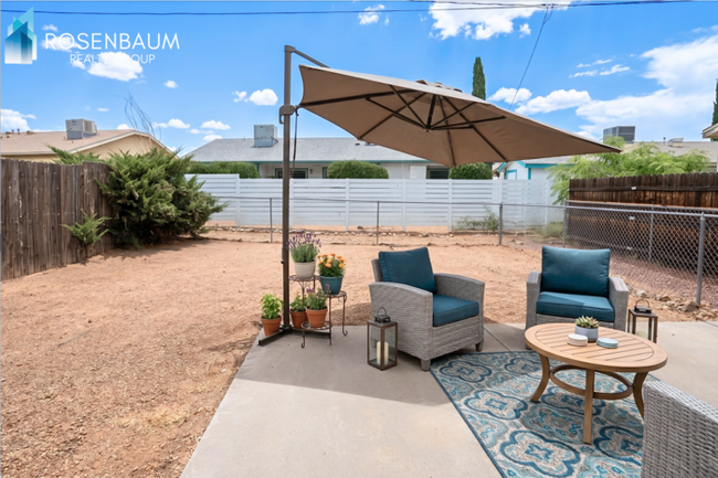 Foto del edificio - 8430 E Leigh Dr