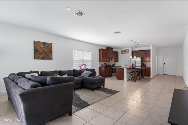 Building Photo - 5435 Estero Loop