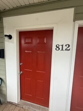 Building Photo - 812 Jackson St