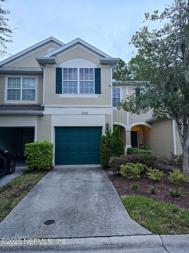 Building Photo - 7990 Baymeadows Rd