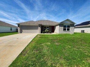 Building Photo - 4409 Olympic Dr