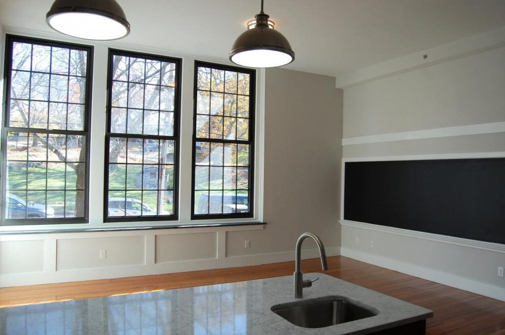 Primary Photo - 155 Ararat St #207